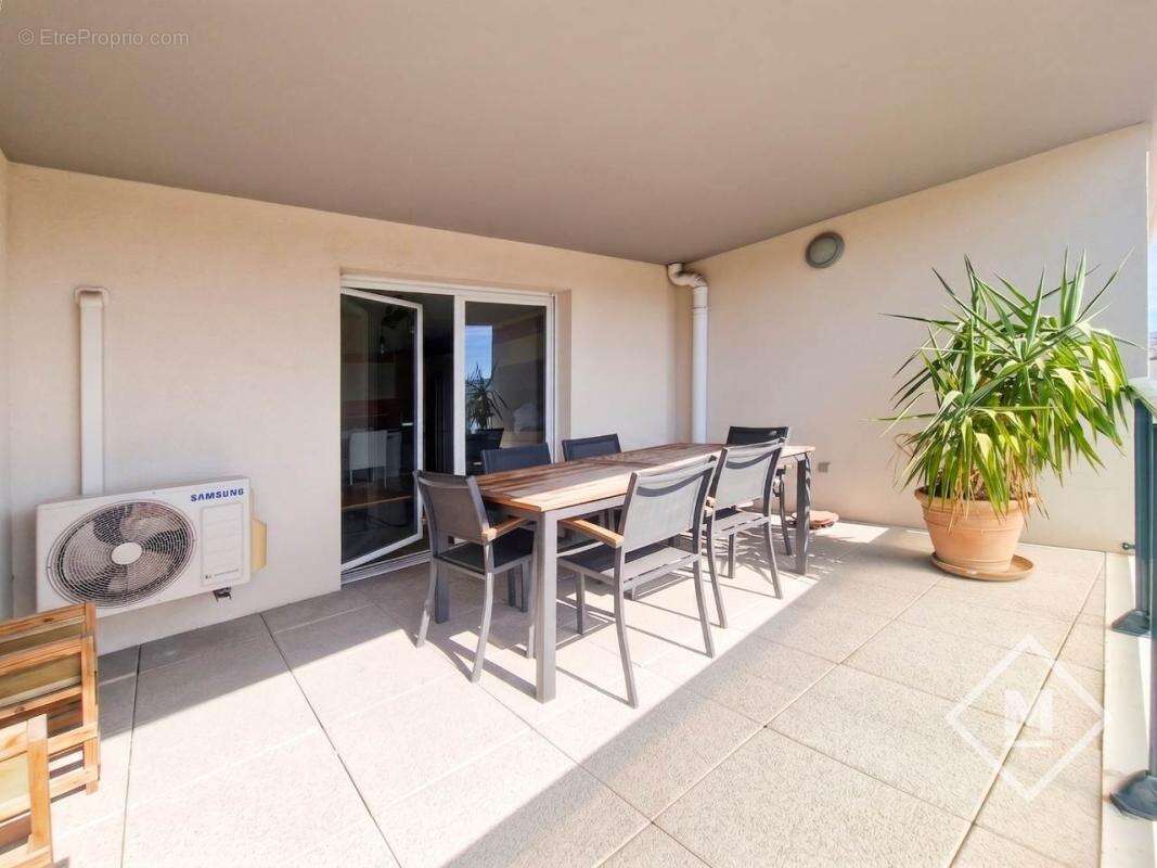 Appartement à MARSEILLE-10E