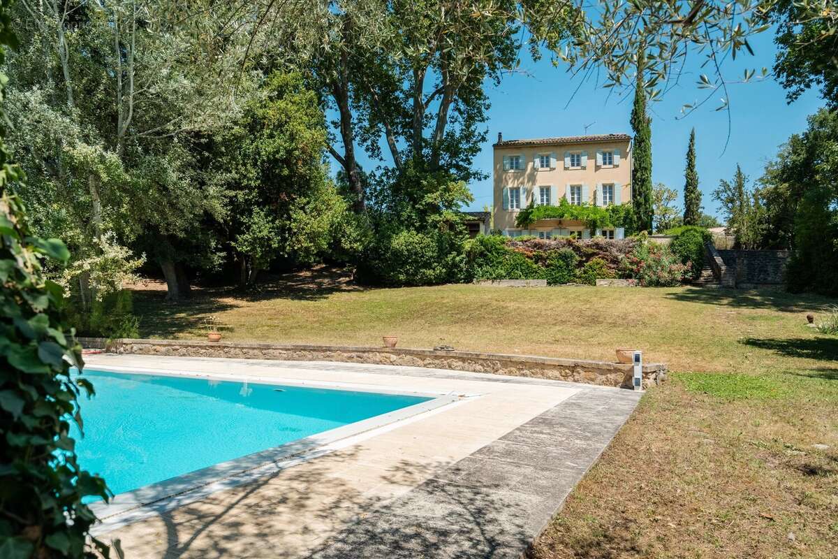 Maison à CADENET