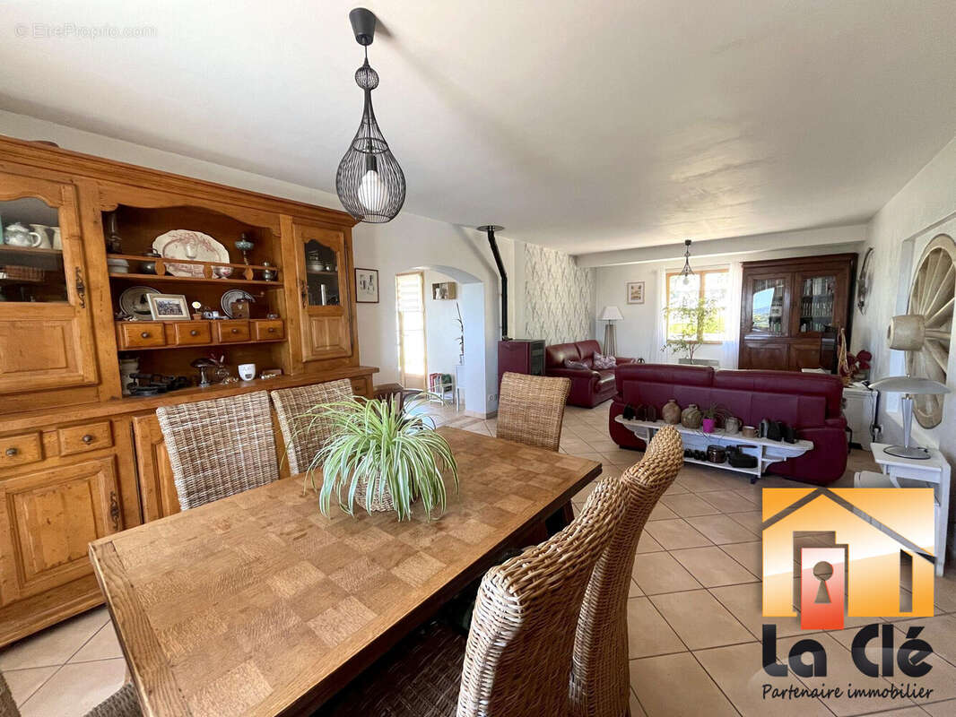 Maison 143 m² à Bon-Encontre  - photo 5