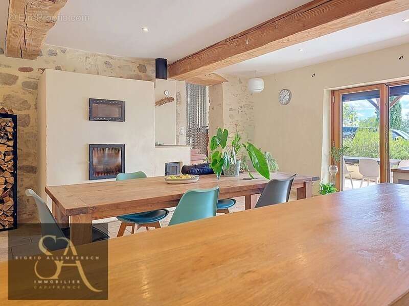 Maison à BRUGAIROLLES