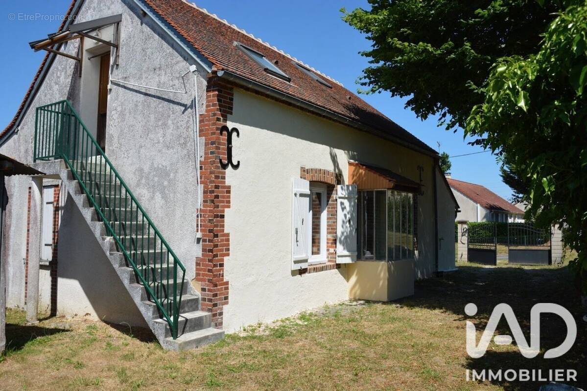 Photo 1 - Maison à SAINT-FIRMIN-DES-BOIS