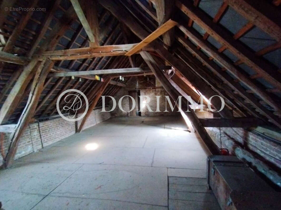 Maison plain pied grandes dependances     fort potentiel - photo 8
