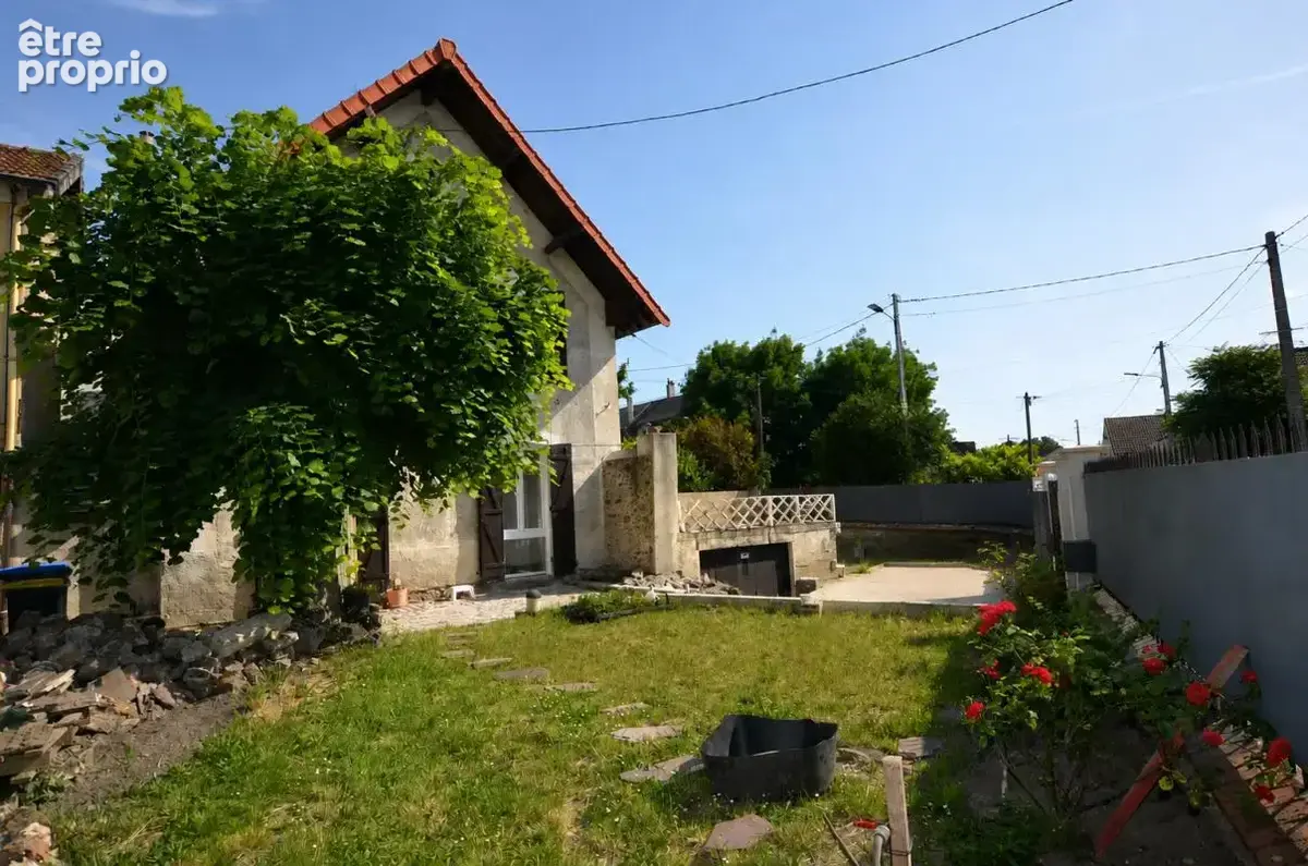 Maison à VILLENEUVE-SAINT-GEORGES