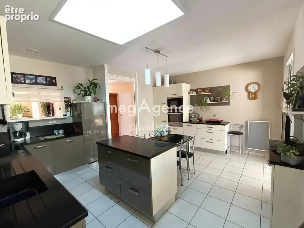 6 Pièces, 150 m2, 4 chambres, Maché - photo 9