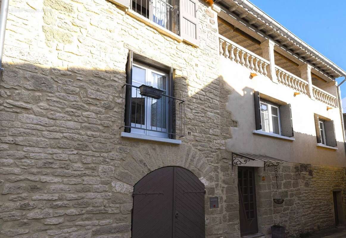 Maison à UZES