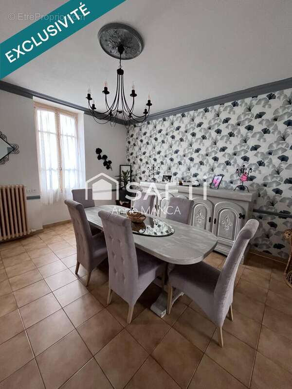 Maison 143 m² à Carmaux  - photo 2