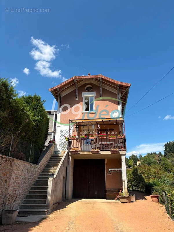 Maison à GRANDRIS