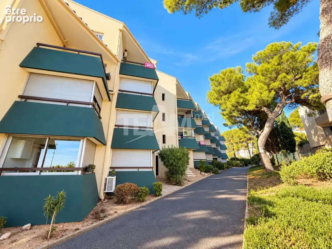Studio avec cabine, loggia vitrée et vue mer à Sète - photo 13