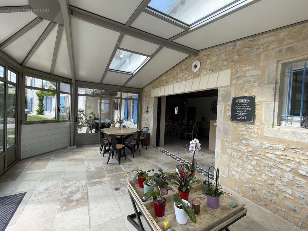 Maison à CHAUVIGNY