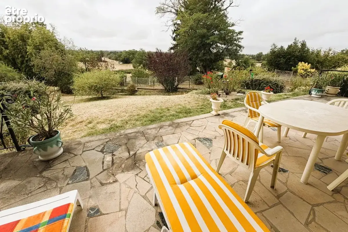Belle maison familiale avec vue imprenable sur la vallée de la loire - photo 2