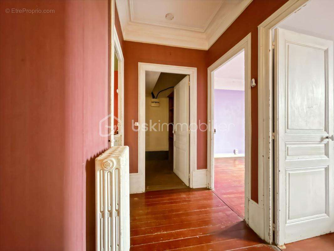 Maison à PONT-SUR-YONNE