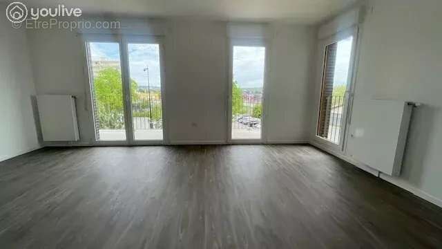 Appartement à SARTROUVILLE