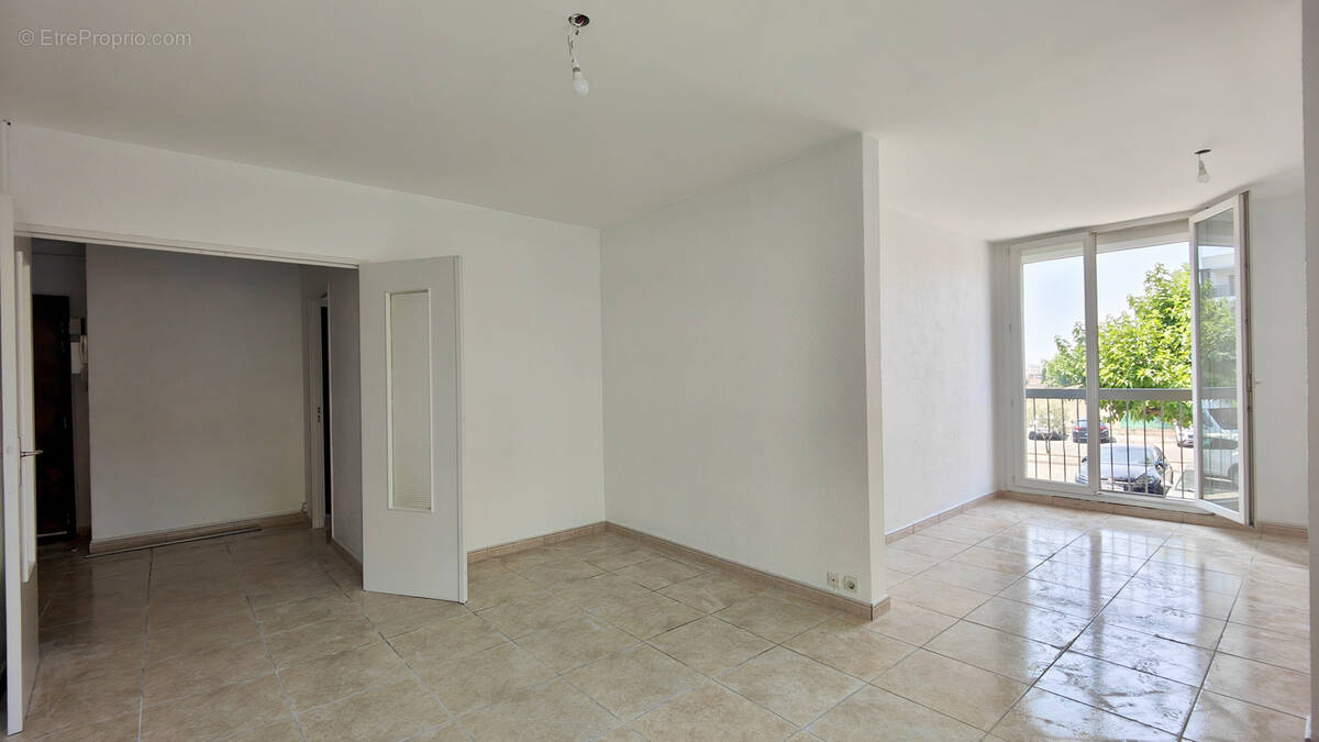 Appartement à MARSEILLE-10E