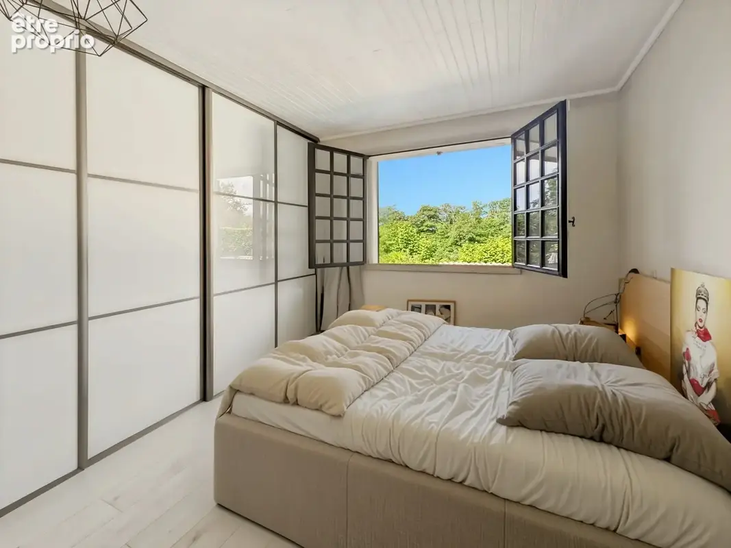 Maison 255 m² à Saint-Priest  - photo 8