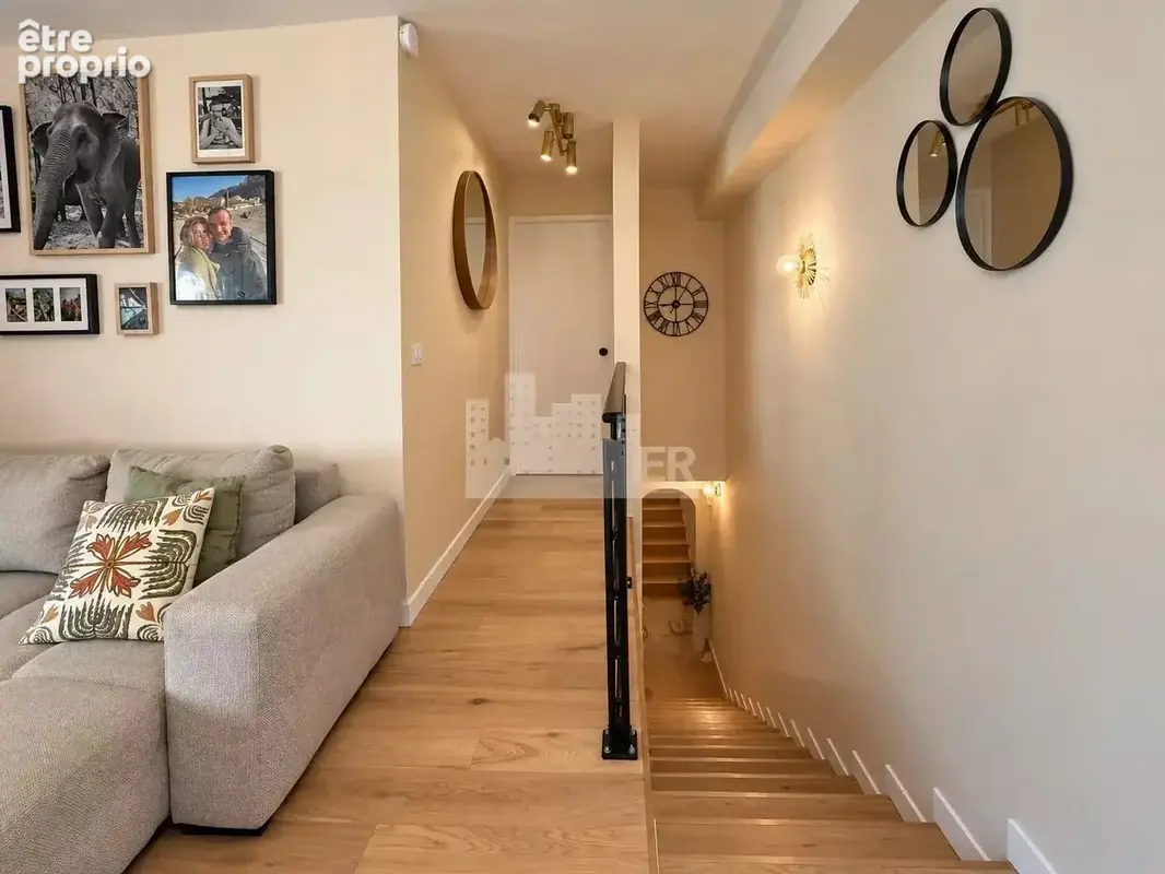 Nice / fleur : 2 pieces - dernier etage - renove - balcon - photo 7