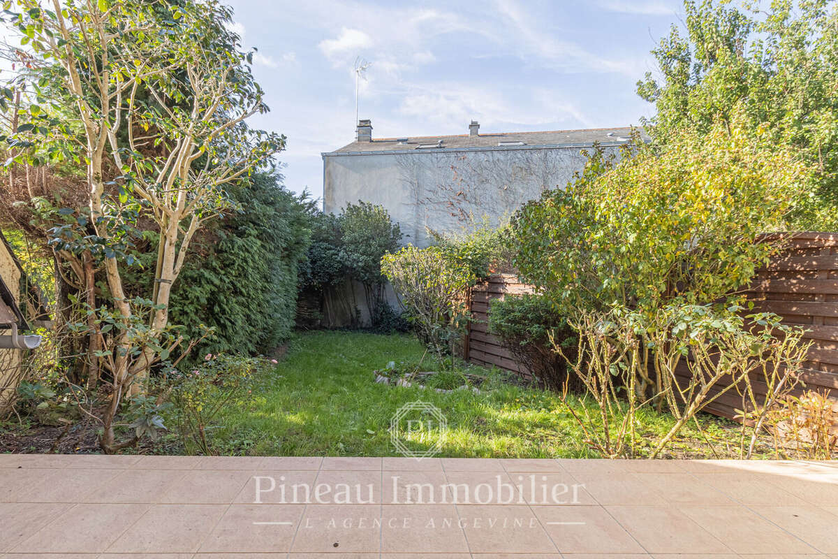 Angers - Quartier Bichon / Camus / CHU - Maison familiale 4 chambres avec jardin, terrasse et grand garage - photo 3