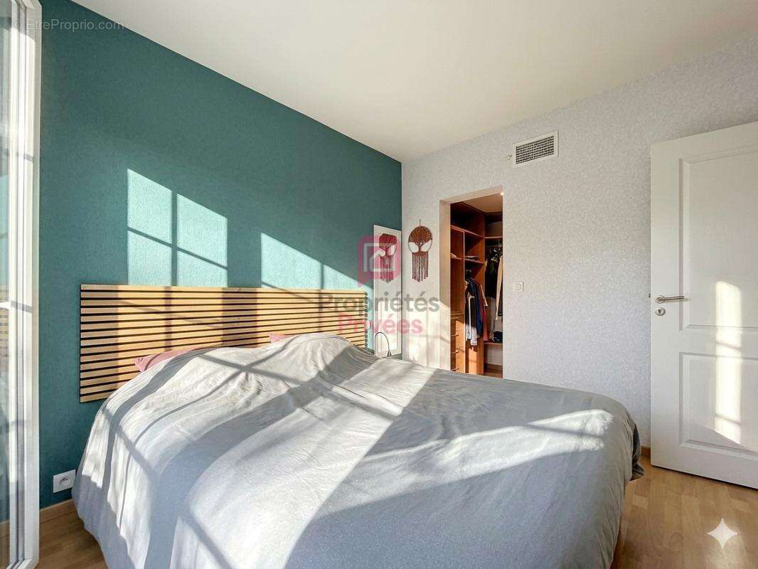 Maison à LE PERRAY-EN-YVELINES