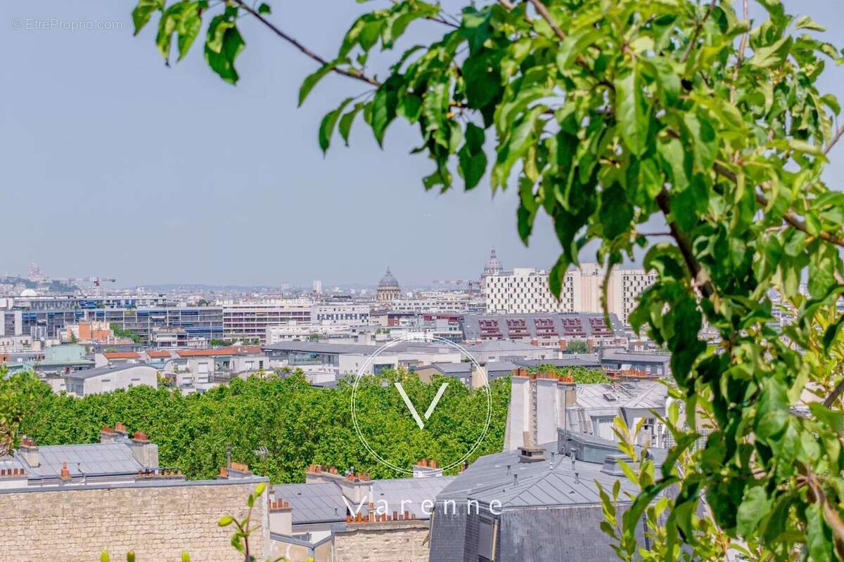 Appartement à PARIS-14E