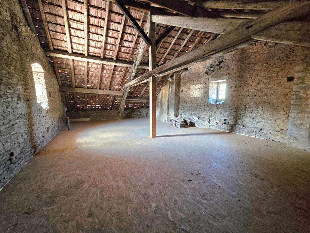 Appartement à MAICHE