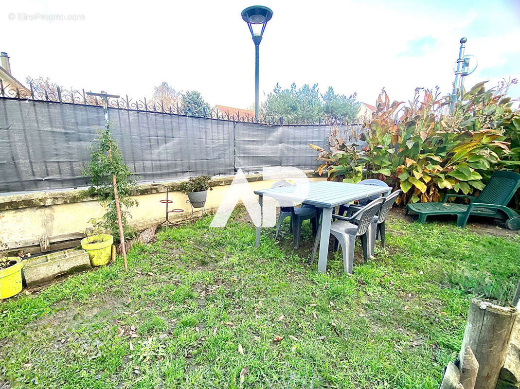 Maison à SAINT-GRATIEN