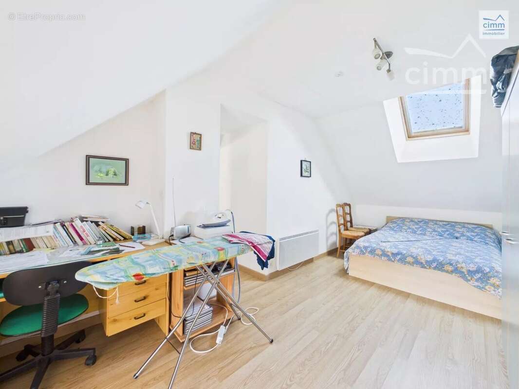 Maison à LES BRULAIS