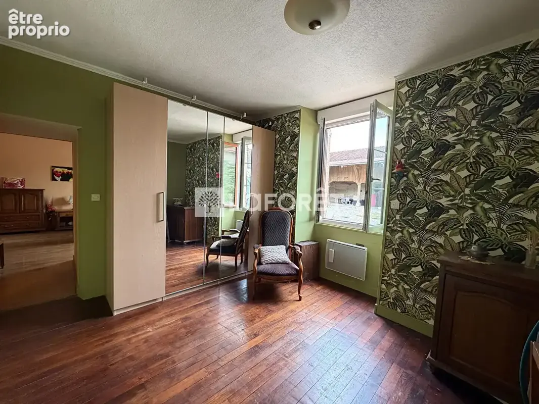 Corps de ferme à Vraux ? Maison familiale avec dépendances - photo 5