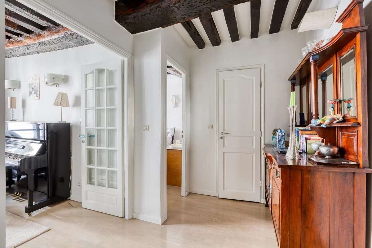 Appartement à PARIS-7E