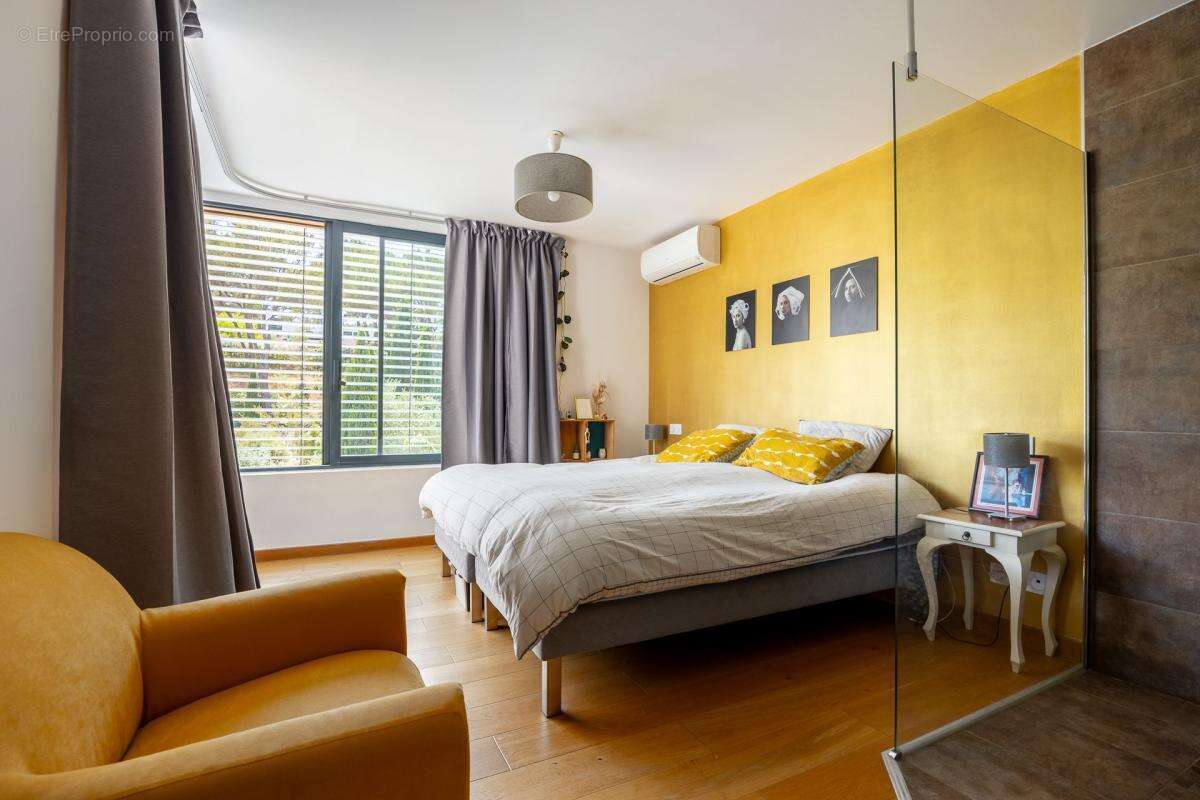 Maison à ROQUEFORT-LA-BEDOULE