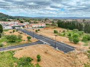 Terrain à ORNAISONS