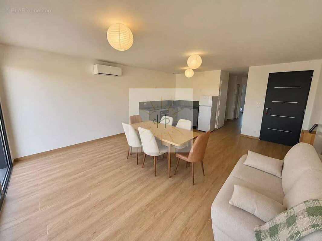 Appartement 60 m² à Annonay  - photo 3