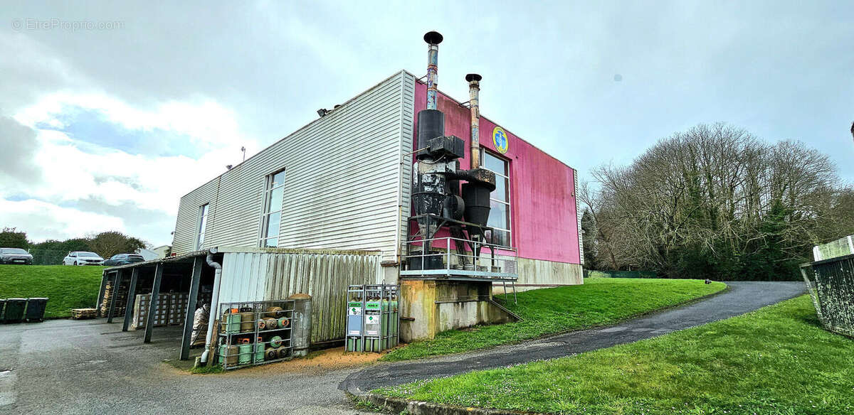 Commerce à PLOMELIN