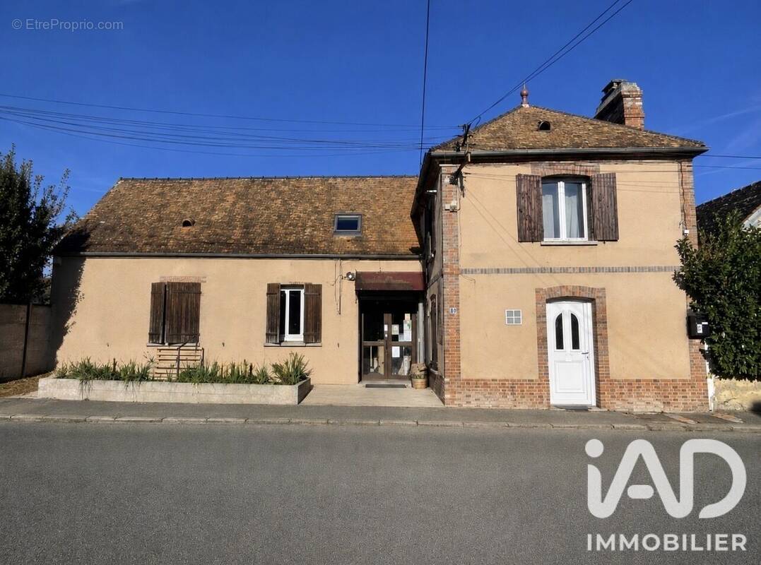 Photo 1 - Maison à CHATENAY-SUR-SEINE
