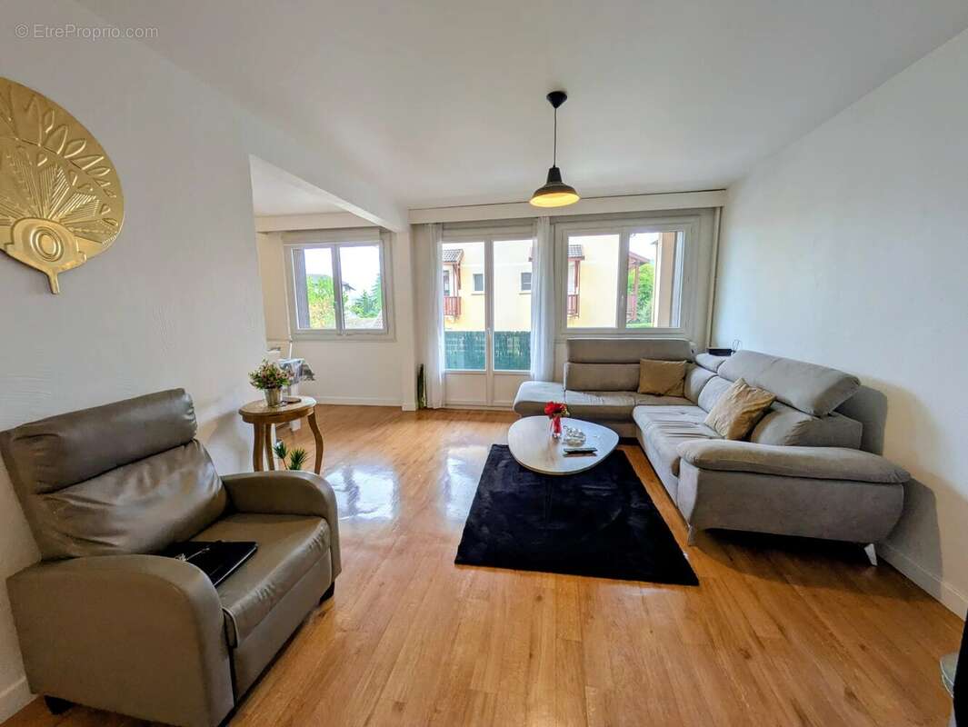 Appartement à ALBERTVILLE