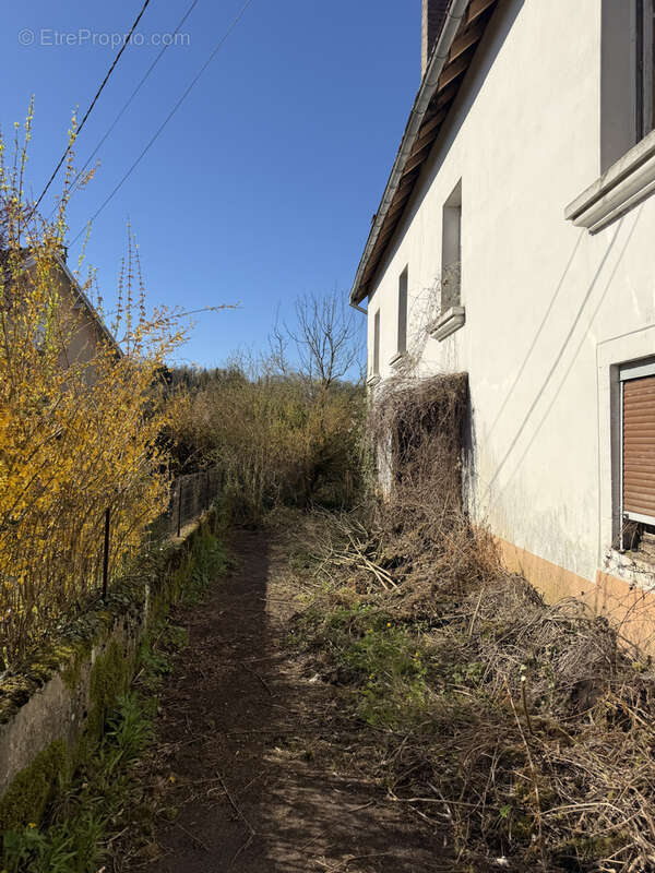Maison à RAYNANS