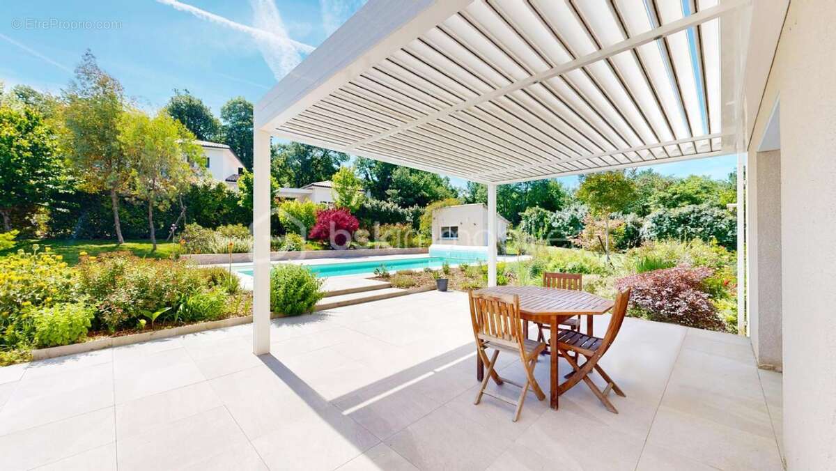 Villa familiale 164 m² - 5 chambres - Piscine - Terrain arboré 2 574 m² - Mérenvielle - photo 3