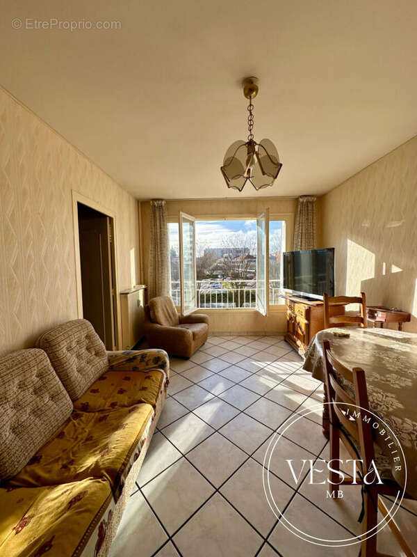 Appartement à CHENOVE