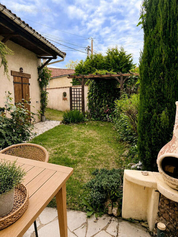 Maison 108 m² à Annesse-Et-Beaulieu  - photo 3