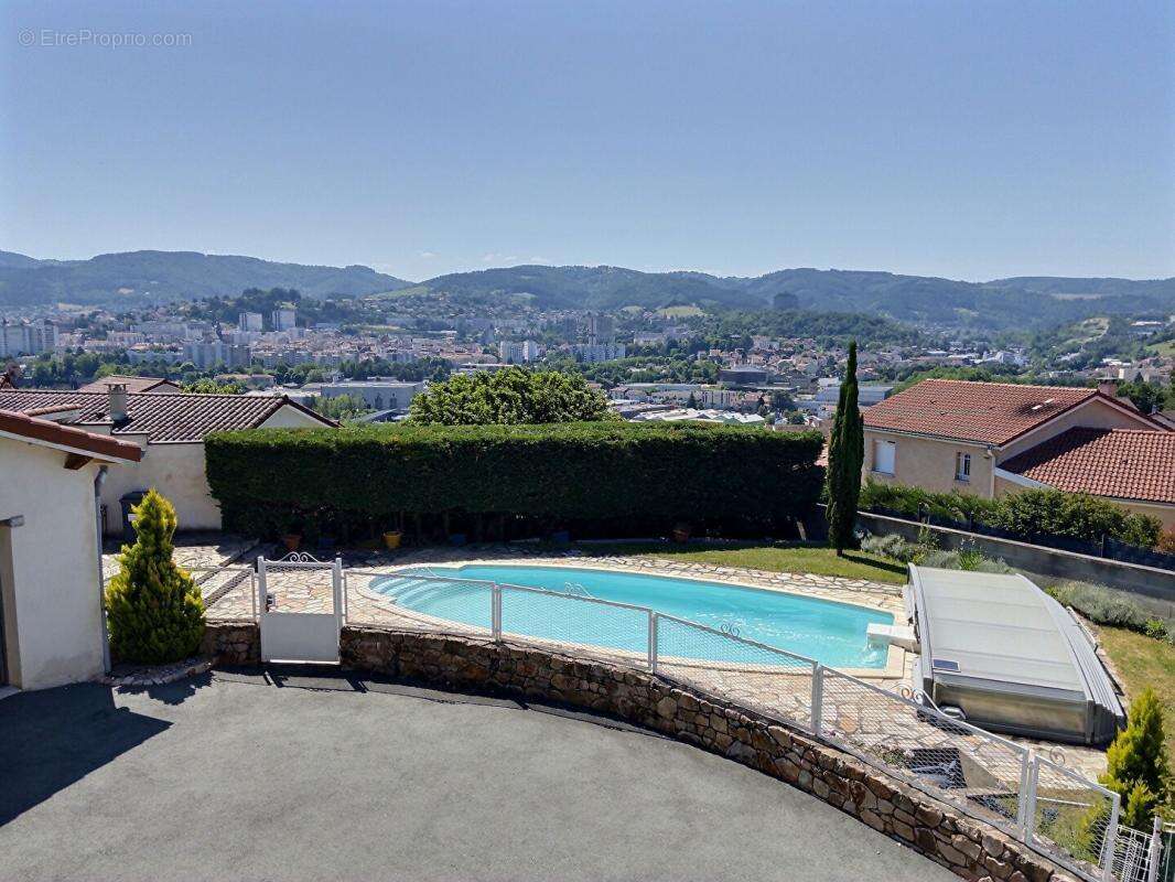 Maison à UNIEUX