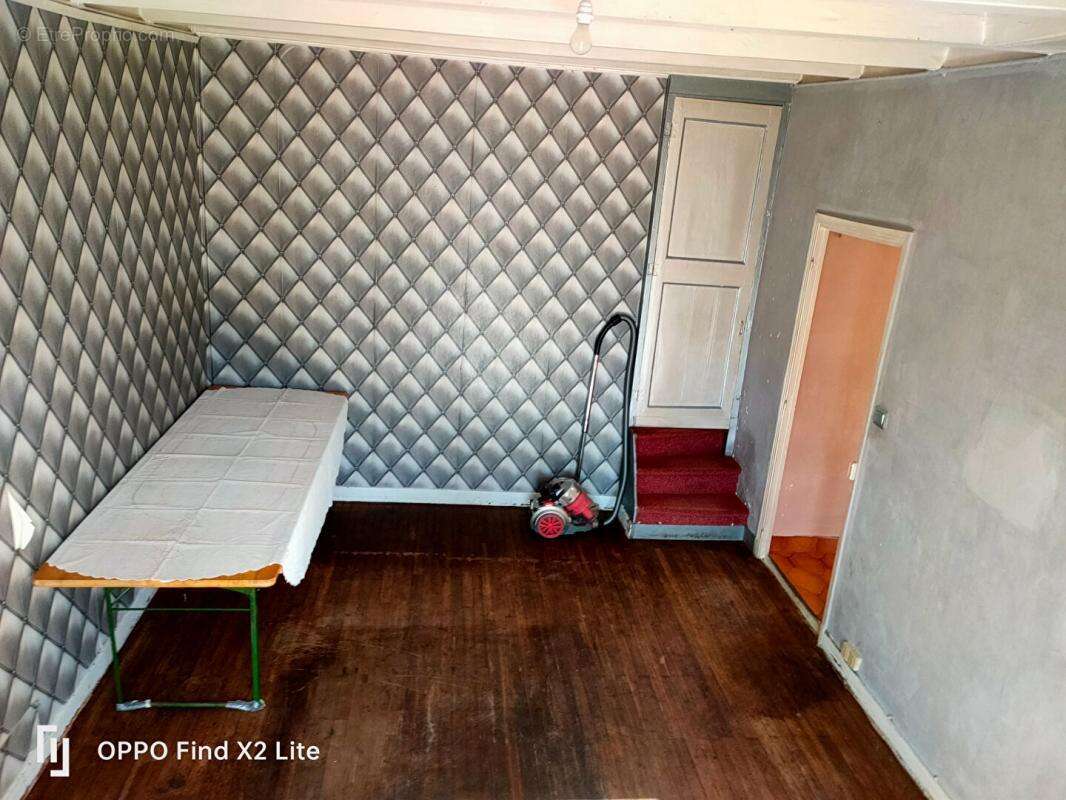 Maison à SAINT-SATURNIN-DU-BOIS