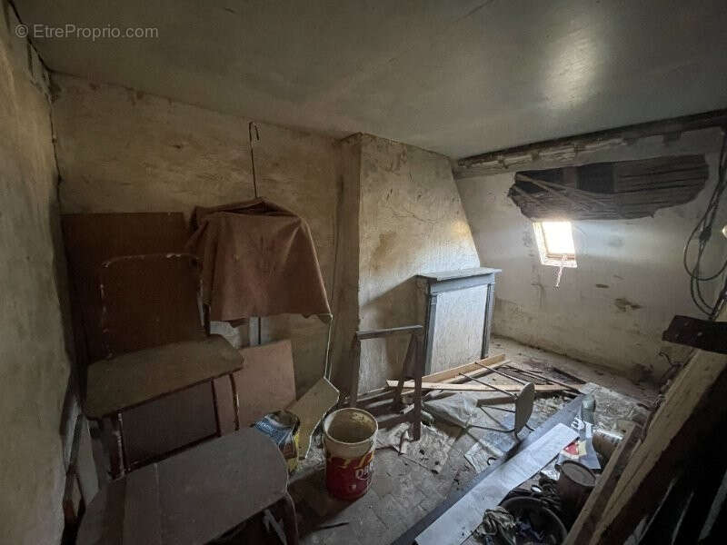 Maison à LA BAZOCHE-GOUET