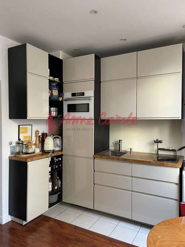 Appartement à PARIS-20E