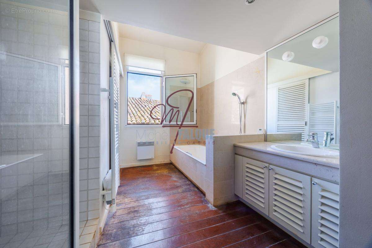 Appartement à CASSIS