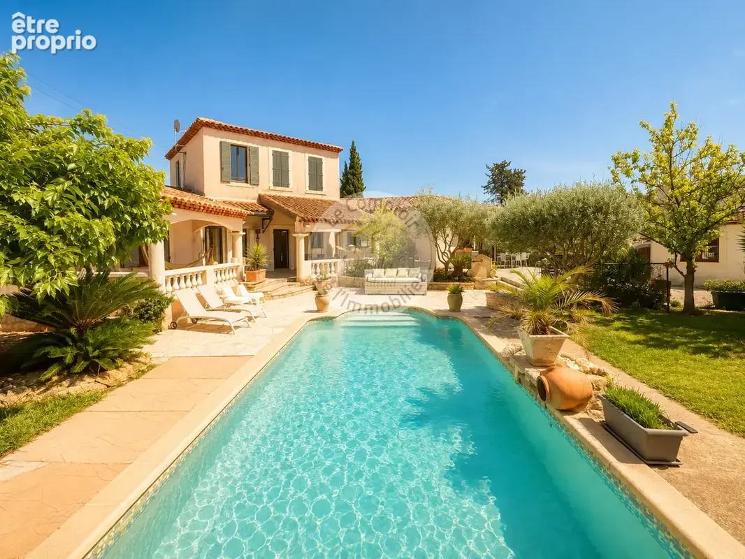 Rare à la vente   saint-julien   maison de 192 m2 sur 1 000 m2 de terrain avec piscine, t2 indépendant - photo 1