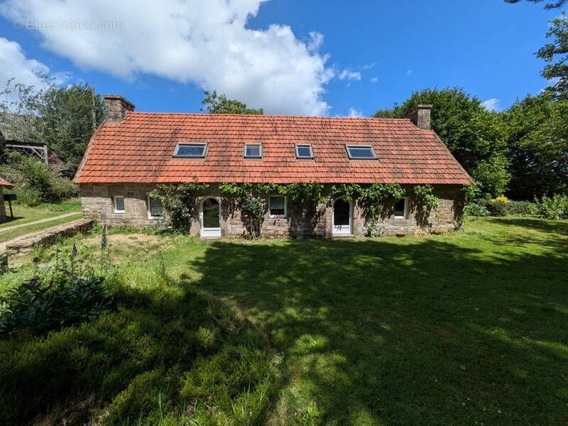 Maison à LOCMALO