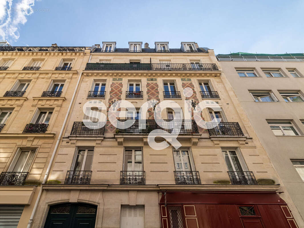 Appartement à PARIS-14E