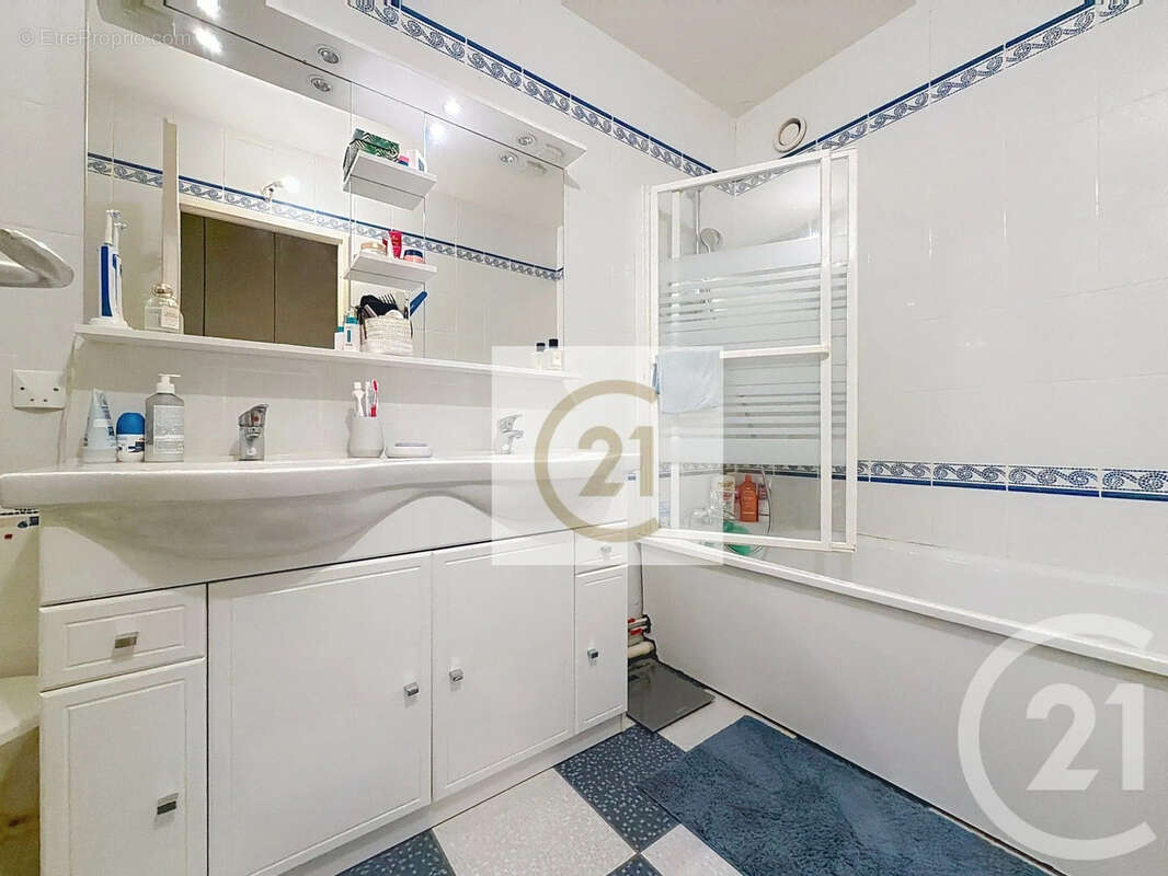 Appartement à PARIS-12E
