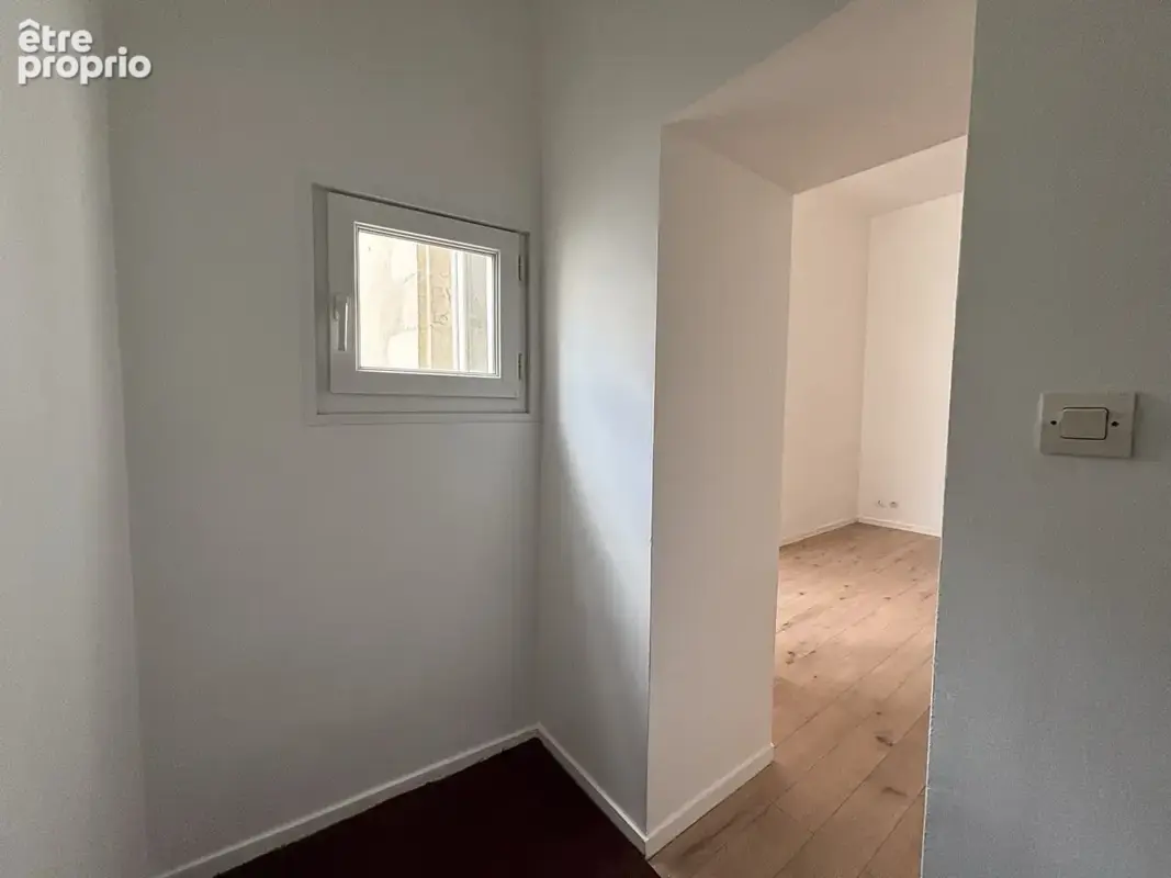 Appartement T3 51,4m2 au deuxième étage. Place Colbert - photo 8