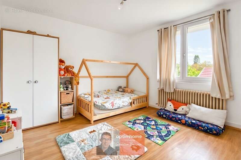 Maison à MONTMOROT