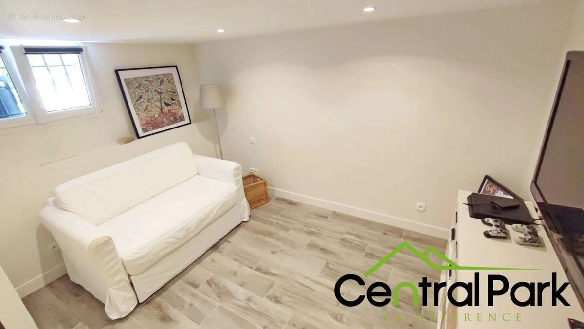 Maison à LE PERREUX-SUR-MARNE