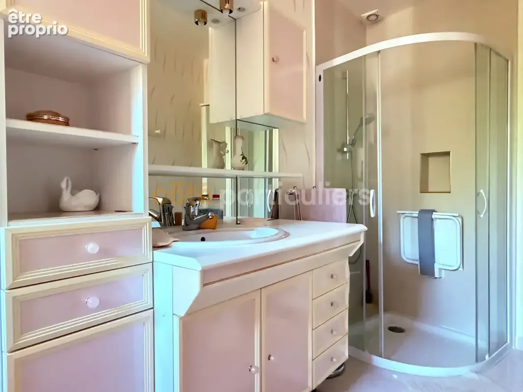 A VENDRE - LAVAL - Maison 2 chambres - photo 7
